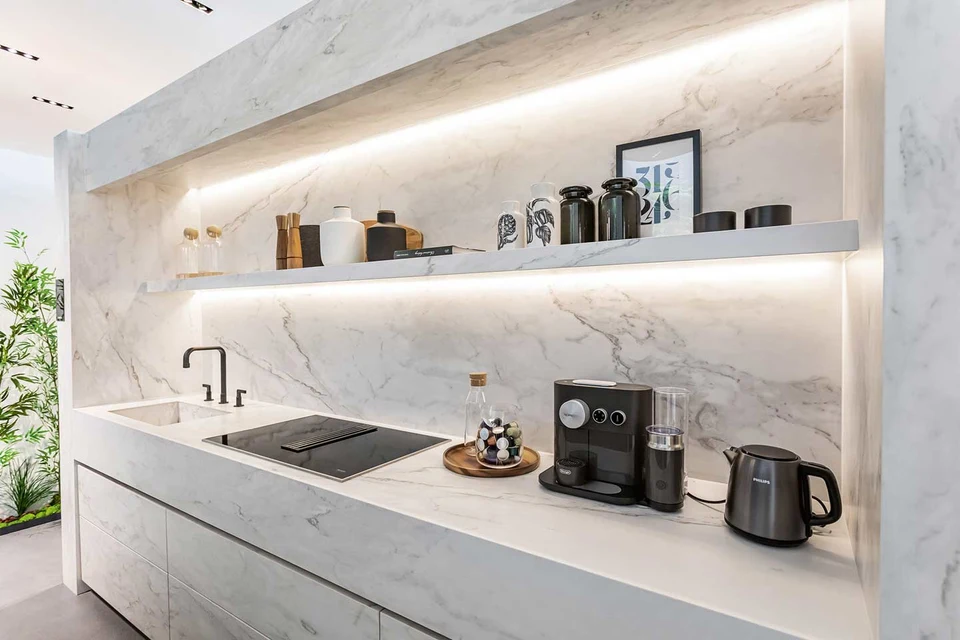 Raumgestaltung mit Keramik aus der Kollektion Marble