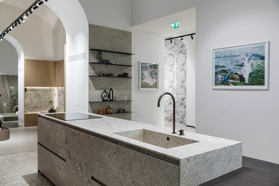 Raumgestaltung mit Keramik aus der Kollektion Stone